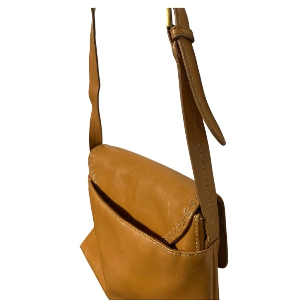 Tan Shoulder Purse Flap Over with Pockets Relic Vintage - Picture 7 of 10